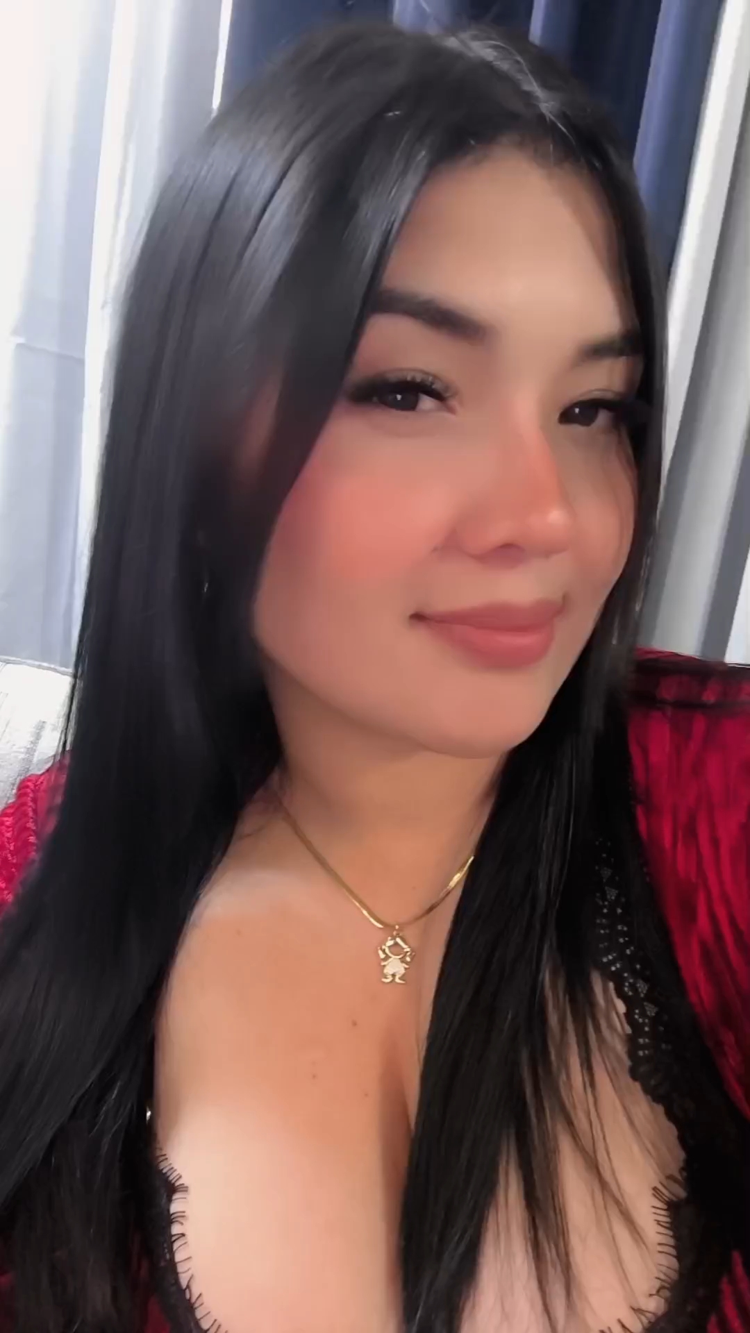 Live on TalkToGirls — Reina